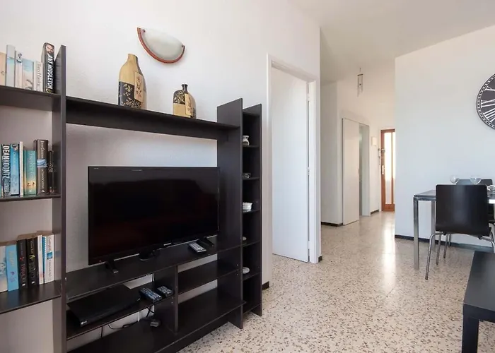 Virginia - Two Bed Apartamento Los Cristianos (Tenerife)