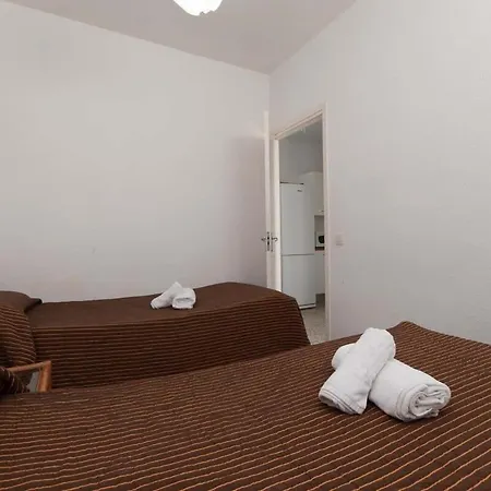 Virginia - Two Bed * Los Cristianos (Tenerife)